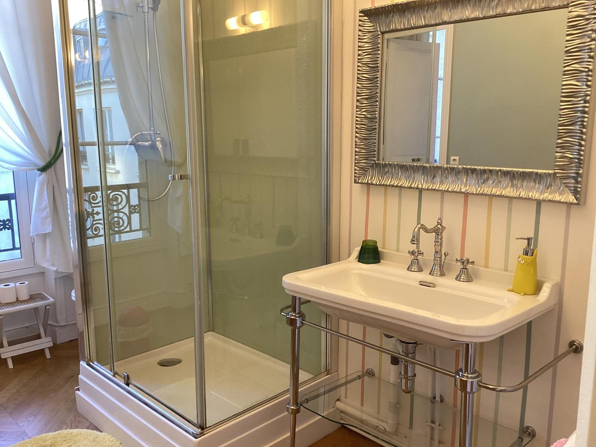 Bed And Breakfast Paris Quartier Champs-Elysees מראה חיצוני תמונה